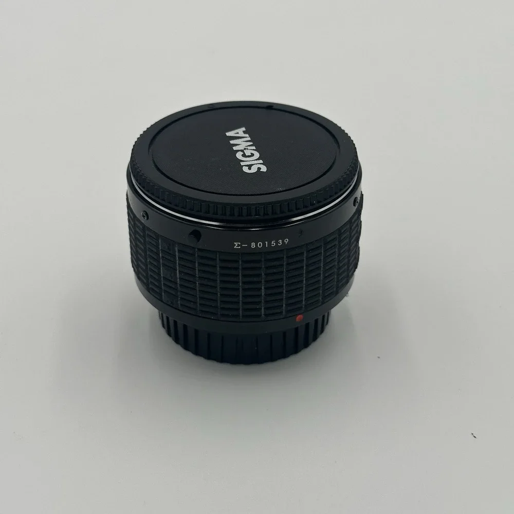 Sigma Tele-Macro Multi-Coated 2X-1:1 Converter for Canon - Japan